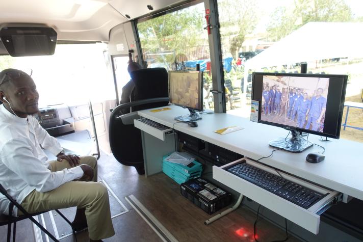 Six unités mobiles de formation partent à la rencontre des jeunes dans le sud du Sénégal