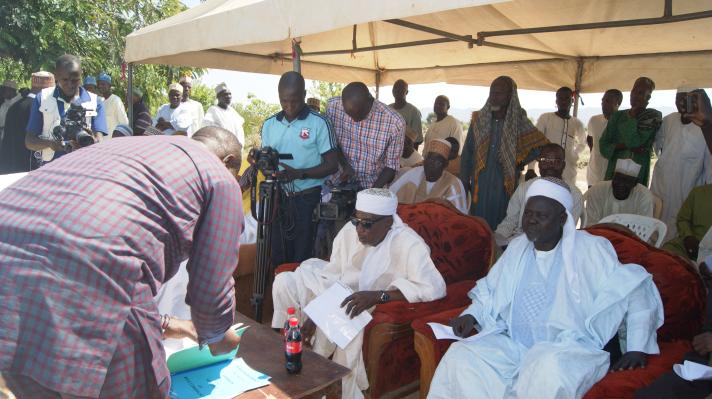 Farmers and Herders in Bole Community of Yola South LGA, Adamawa State sign a Peace Accord.