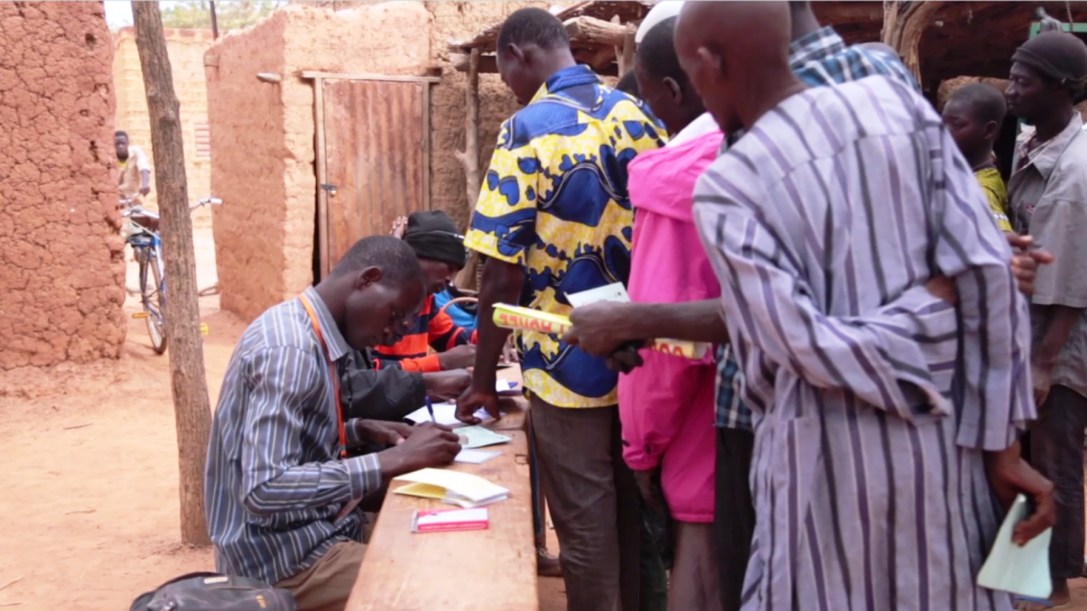 Distribution de coupons à Ouindigui pour améliorer la résilience des populatiosn vulnérables
