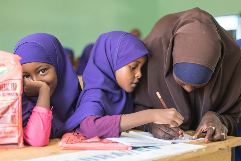 HOA-SO-Girls education