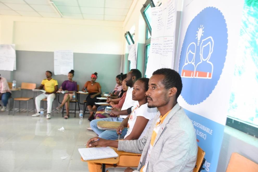 Endale receiving practical and entrepreneurship business skills training. ©UNIDO