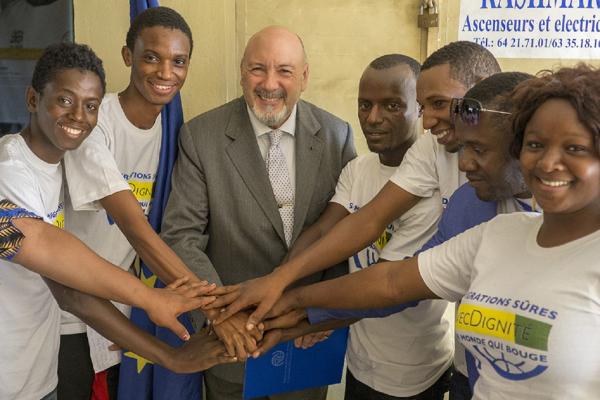 L'Ambassadeur de l'Union européenne, S.E.M. Josep Coll, encourage l'Organisation guinéenne de lutte contre la migration irrégulière