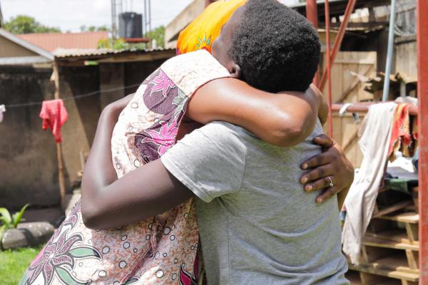 Organisations such as Trace Kenya help to trace the families of child trafficking victims to reunite them ©GIZ/Dennis Onen